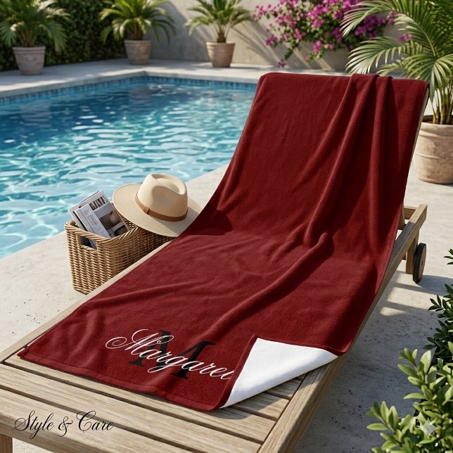 Toalha de Praia Vermelha Profunda Personalizada co (Custom Deep Red Beach Towel with Name and Initial)