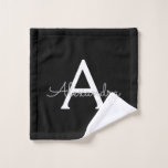Toalha De Rosto Black Silver Modern Script Girly Monographic Name<br><div class="desc">Planejador de Notebook Espiral de Nome Simples de Script Preto e Prateado Monograma. Isto faz o doce e perfeito aniversário de 16 anos,  casamento,  chá de panela,  aniversário,  chá de fraldas ou festa de solteira presente para alguém que ama luxo de luxo e estilos quíticos.</div>