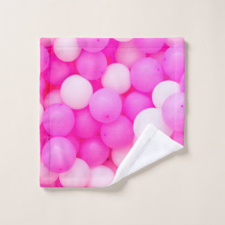Toalha De Rosto Design de fundo festivo com balões cor-de-rosa.