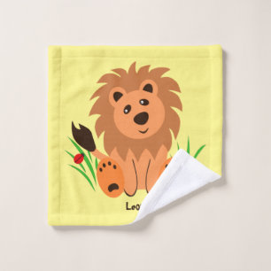 Toalha De Rosto Leão bonito na grama com joaninha, costume