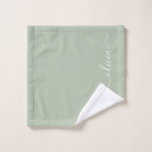 Toalha De Rosto Sage Green Modern Script Girly Monographic Name<br><div class="desc">Sage Green Simple Script Monograma Name Bathroom Toel. Isto faz o doce e perfeito aniversário de 16 anos,  casamento,  chá de panela,  aniversário,  chá de fraldas ou festa de solteira presente para alguém que ama luxo de luxo e estilos quíticos.</div>