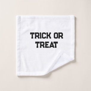 Toalha De Rosto Truque ou. Trate o Halloween mimado preto simples