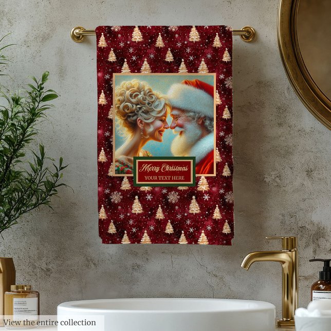 Toalha Dourada de morango Personalizada Chic (Chic Personalized Cranberry Gold Bath Towel)