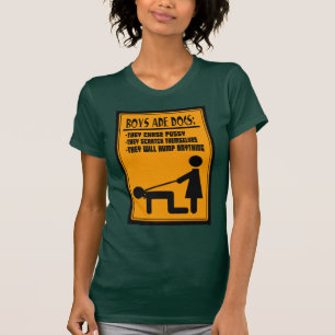 TODOS OS MENINOS SÃO CÃES — T-SHIRT