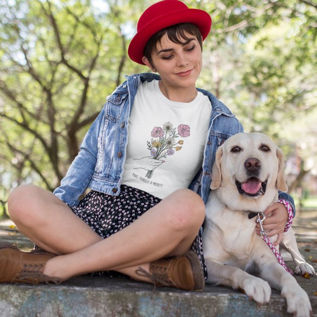 Torne-se uma Camiseta de Flor Selvagem Prioritária (Criador carregado)