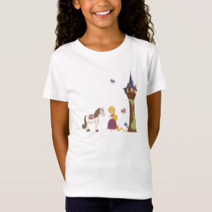 Torre bonito do rapunzel e t-shirt da menina do