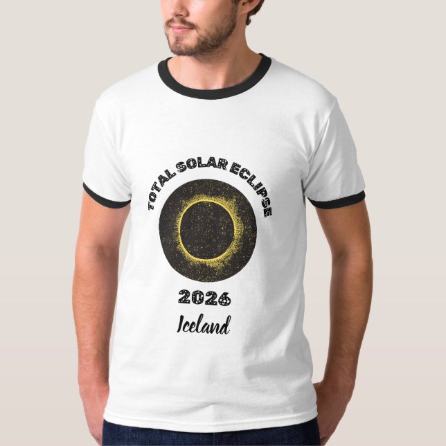 Total Solar Eclipse 2026 Men's Ringer T-Shirt (Frente)