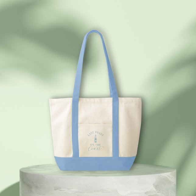 Tote Bolsa de canvas do Partido Moderno da Praia Costei (Last Toast on the Coast Tote Bag | Custom Beach Bachelorette gift with coastal vibes & blue trim)
