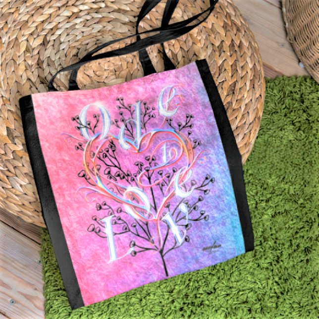 Tote Bolsa de Ode to Love projetado por Adiela Akoo (Ode to Love Tote by Poet Adiela Akoo. Note: print colors differ from this image & are more subtle)