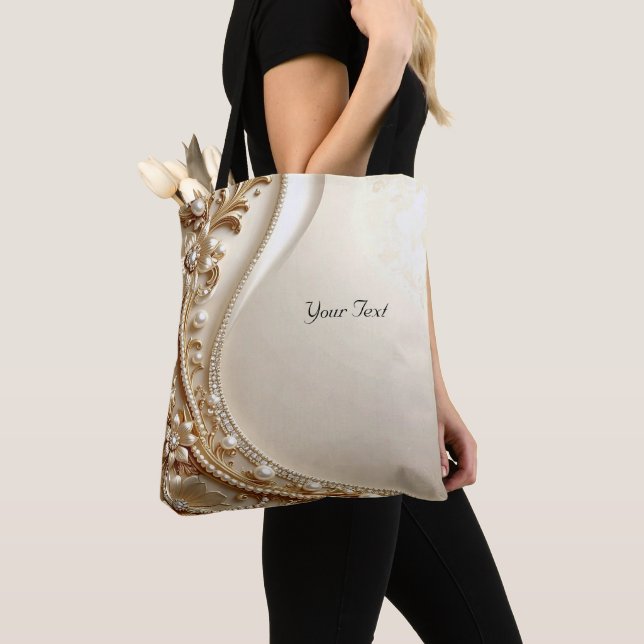 Tote Bolsa Elegante em Ouro com Enfeites Florais (Close Up)