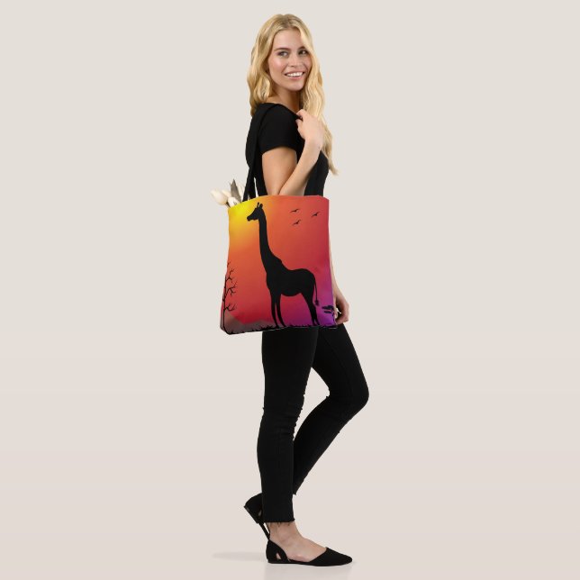 Tote Girafa na bolsa do ombro do pôr do sol (No(a) Modelo)