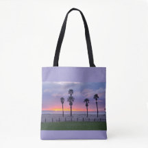 Tote Pôr do Sol na Praia Roxo