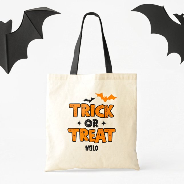 Tote Truque de Halloween ou traição para crianças Bolsa (Customizable trick or treat tote bag. Says "Trick or Treat" with orange and black bats. )