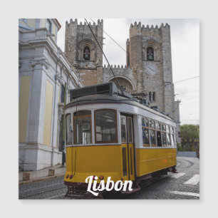Trama amarela na Catedral de Lisboa em Portugal