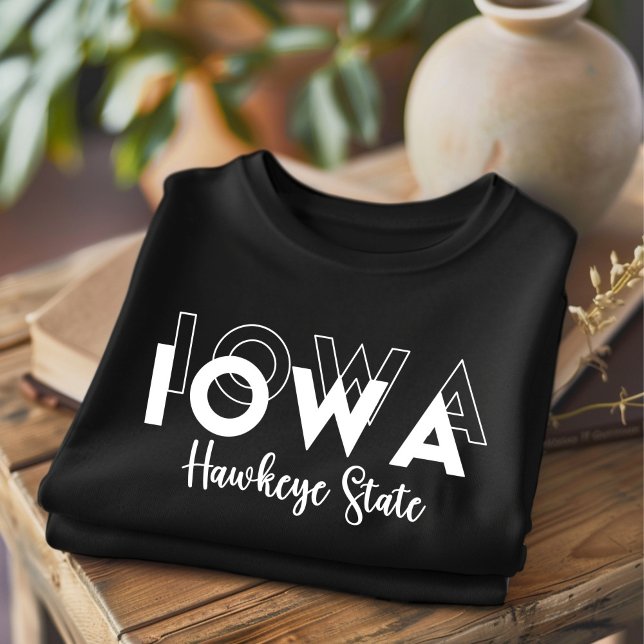 Trendy Iowa Hawkeye State T-Shirt (Criador carregado)