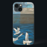 Três Gaivotas Brancas Voando Sobre A Água<br><div class="desc">Precisa fugir? Faça-o escolhendo esta pintura da artista Tara Friel representando três gaivotas voando sobre a água. A visão das ondas do oceano e as cores vívidas tornam este design muito realista.</div>