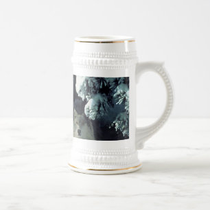 Três Lobos na Caneca de cerveja das Florestas