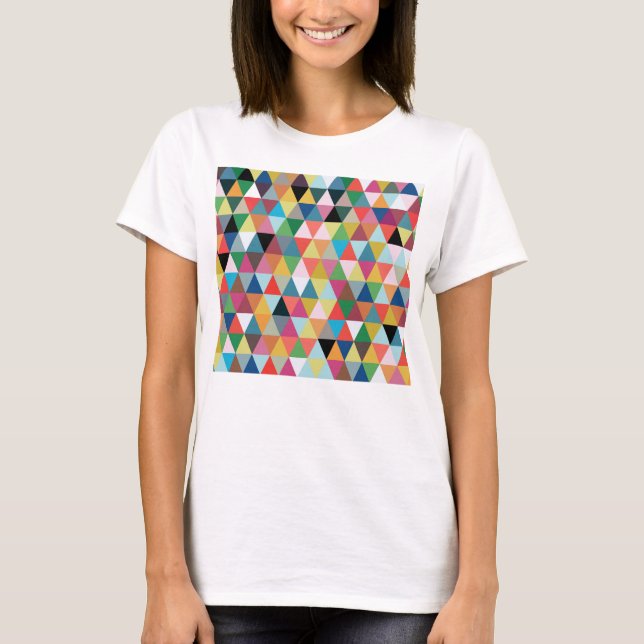 Triângulo geométrico colorido t-shirt modelado (Frente)
