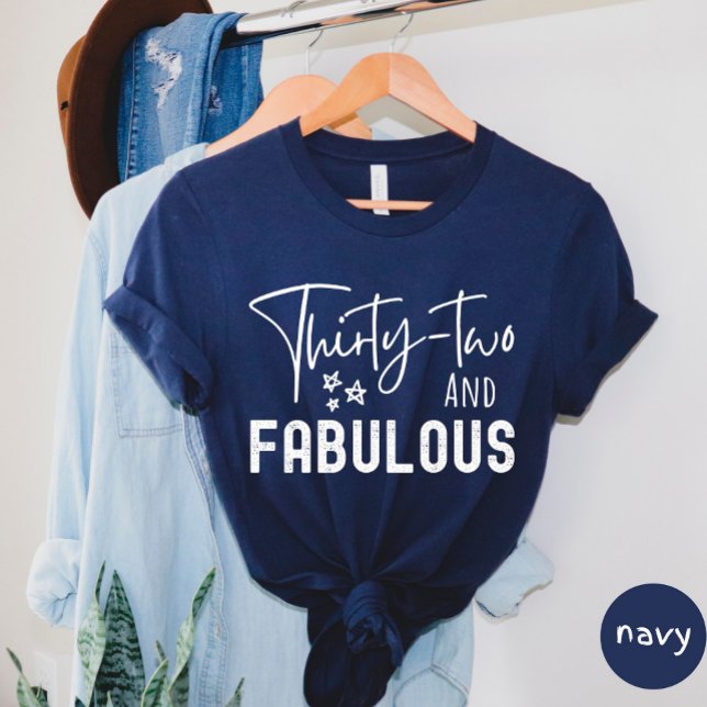 Trinta E Dois Camisetas Fabulosas (Criador carregado)