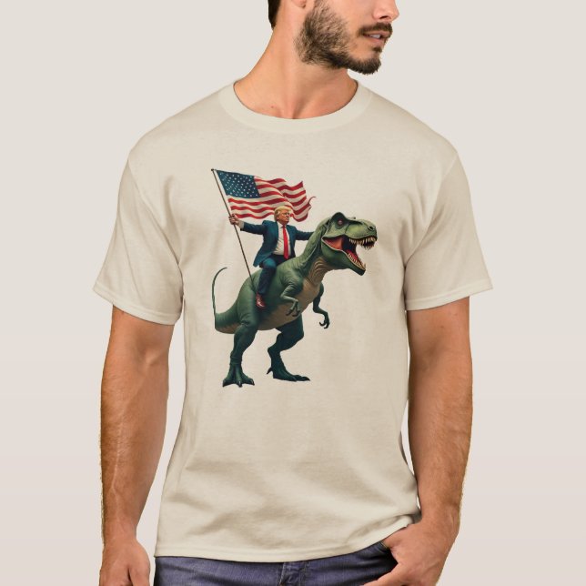 Trump cavalgando uma camisa T-Rex - Mantenha o Exc (Frente)