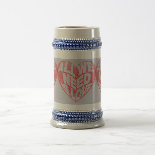 Tudo o que precisamos é Caneca de cerveja Love Hea