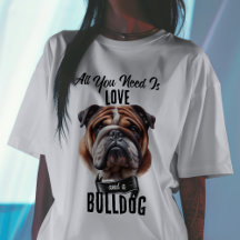 Tudo o que Você Precisa é Amor e uma Camiseta de B