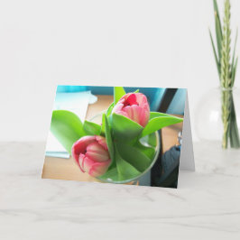 Túlipas de desktop cor-de-rosa num Cartão de condo