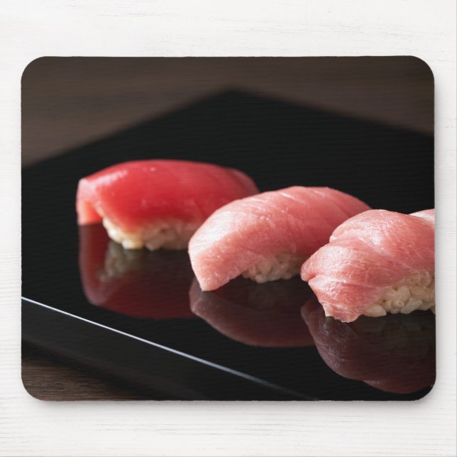 Tuna Trio Elegance – Zen Sushi Mouse Pad (Frente)
