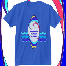 Turcos e Caicos sobrevoam as ondas T-Shirt