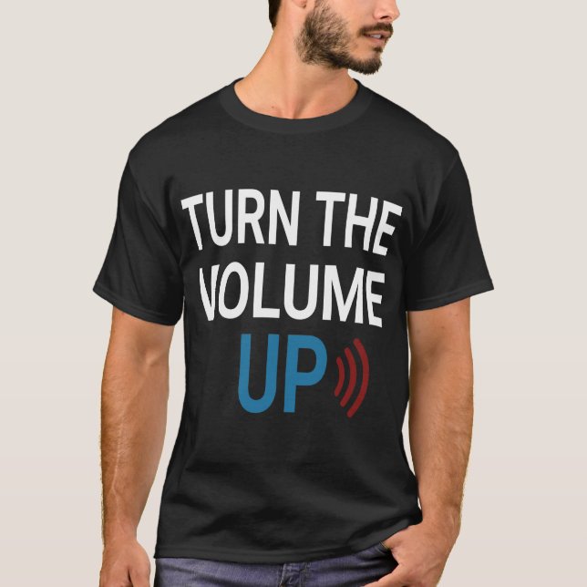 Turn the Volume Up Png Zohran Mamdani NYC  T-Shirt (Frente)