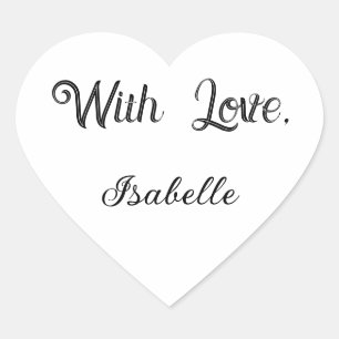 Um adesivo em forma de coração dizendo "Com amor"