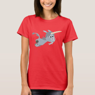 Um Belo Unicórnio De Cartoon Em Uma Camiseta De T