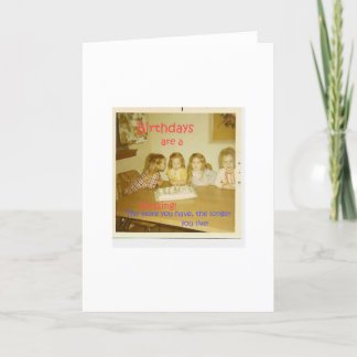 UM CARTÃO DE ANIVERSÁRIO CÓMICO