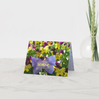 Um cartão Serene Pansy Garden