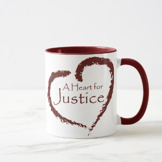 Um coração para a caneca de justiça 15 onças.