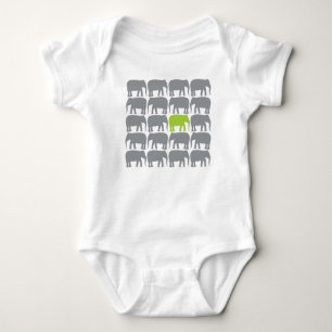 Um Elefante Verde na Camisa do Herd