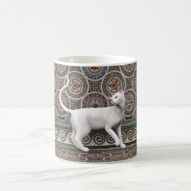 Um gato na caneca de café mosaico (Centro)