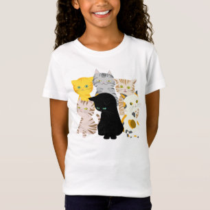 Um grupo de camisas do T da menina engraçada da