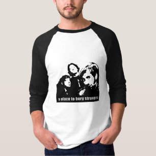 Um lugar para enterrar o t-shirt do vetor dos