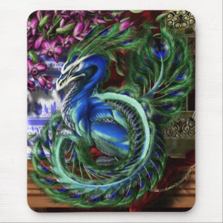 Um Mousepad prendido dourado