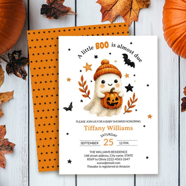 Um pequeno convite para Chás de fraldas fantasma b (A little BOO is on the way — cute ghost baby shower invitation with pumpkin & stars)