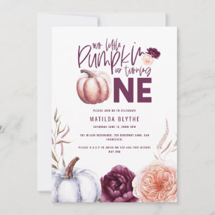 Um pequeno primeiro aniversario floral de abóbora