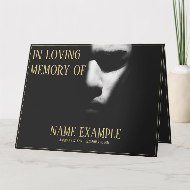 Um rosto adormecido em meio cartão sombra (Frente)