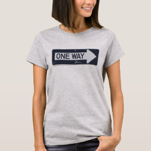UM T-SHIRT DO SINAL DA MANEIRA