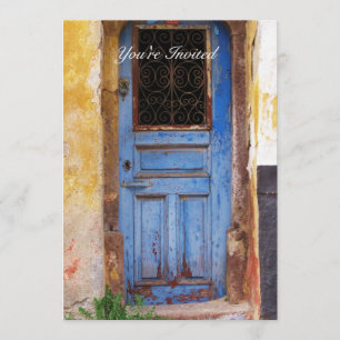 Uma bela porta azul antiga rústica GRÉCIA convite