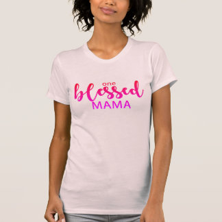 uma camisa abençoada do mama