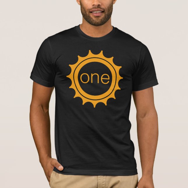 Uma camisa da bicicleta T da engrenagem (Frente)