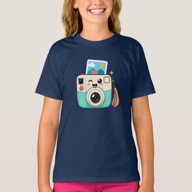 Uma camiseta infantil com um astronauta alegre gra (Frente)