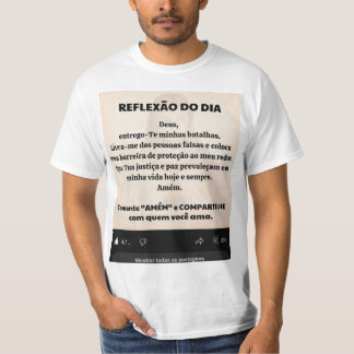 Uma camiseta Masculino gola canoa simples 