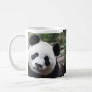 Uma caneca bonito da panda!